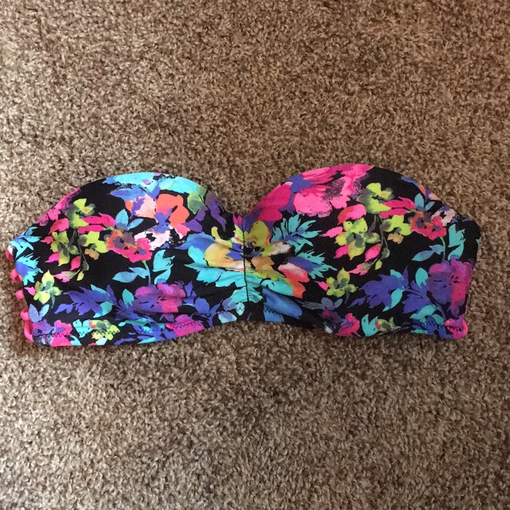 Swimsuit top